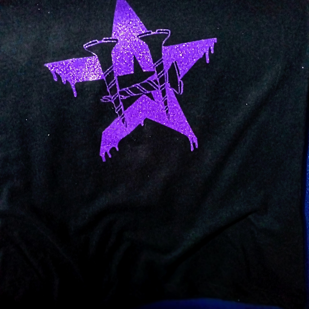 Custom apparel - Picture 8 of 16